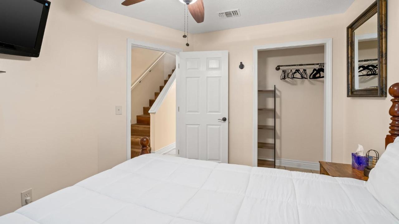 Pet Friendly Townhome With Gulf Views And Hot Tub Right Across From Beach And Schooners Panama City Beach Eksteriør billede