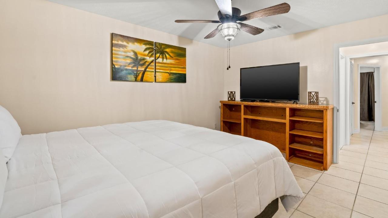Pet Friendly Townhome With Gulf Views And Hot Tub Right Across From Beach And Schooners Panama City Beach Eksteriør billede